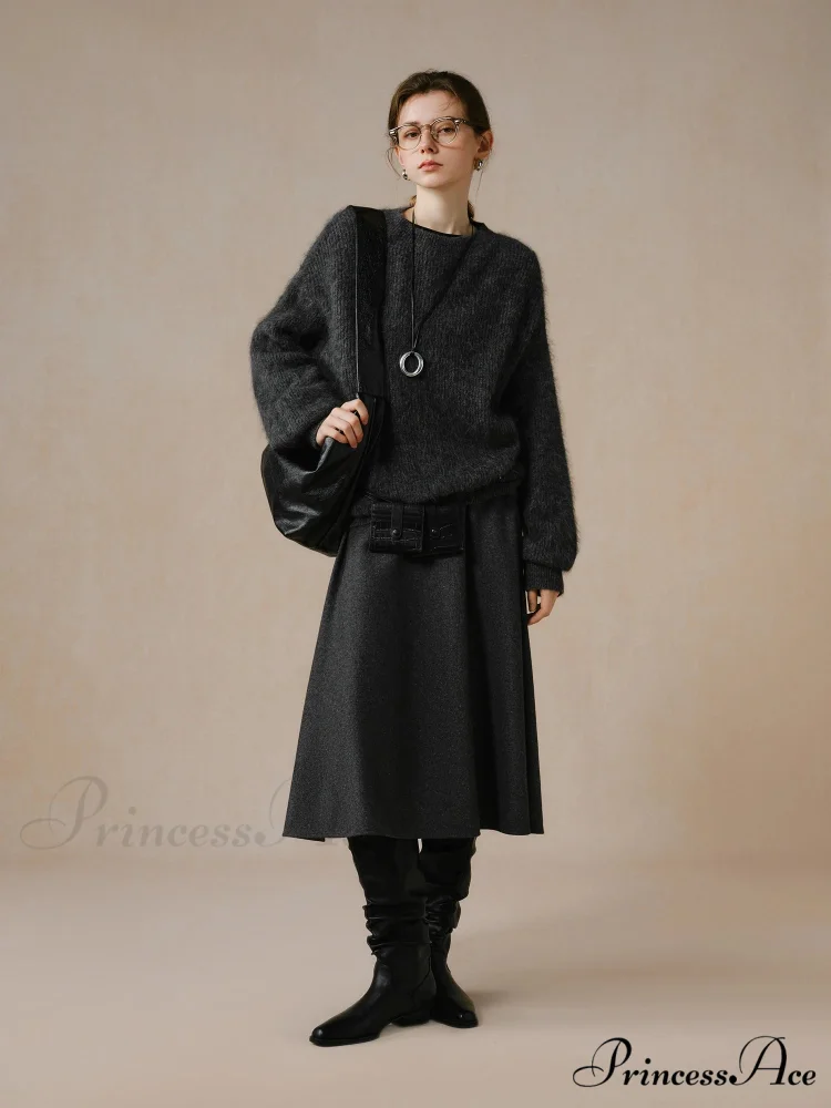 55.8% Alpaca Wool Circular Neck Sweater - Image 3