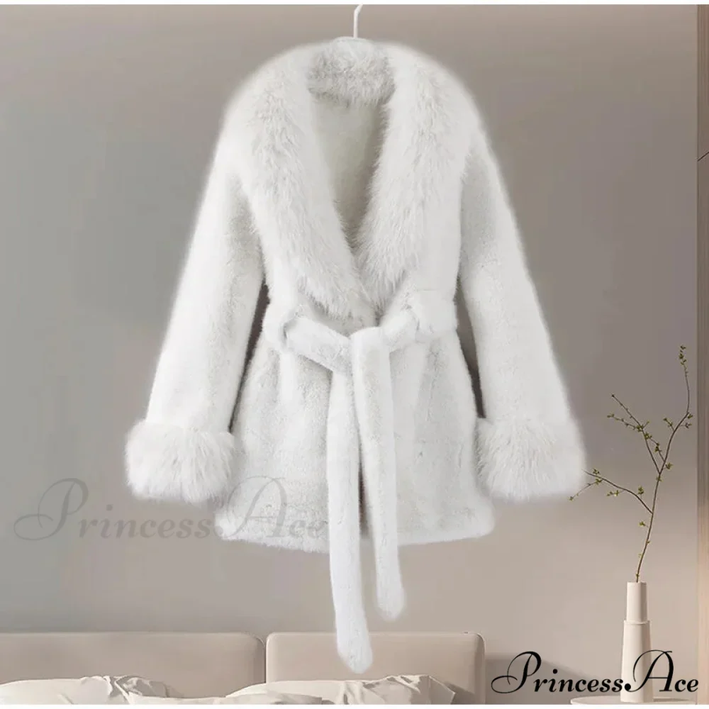 Antique Fox Fur Cinched Lavish Coat - Image 3