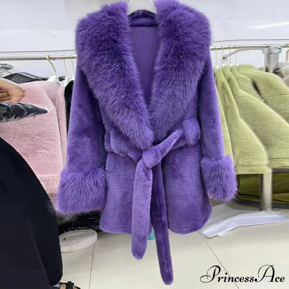 Antique Fox Fur Cinched Lavish Coat - Image 8