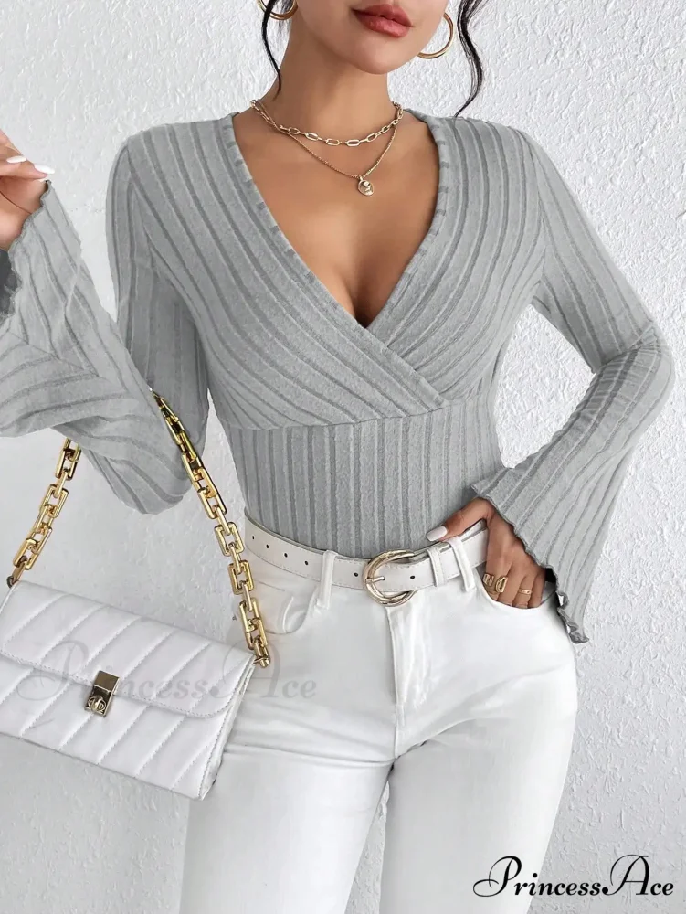 Attractive V-Neck Monochrome Slim Long Sleeve T-shirt Women - Image 5