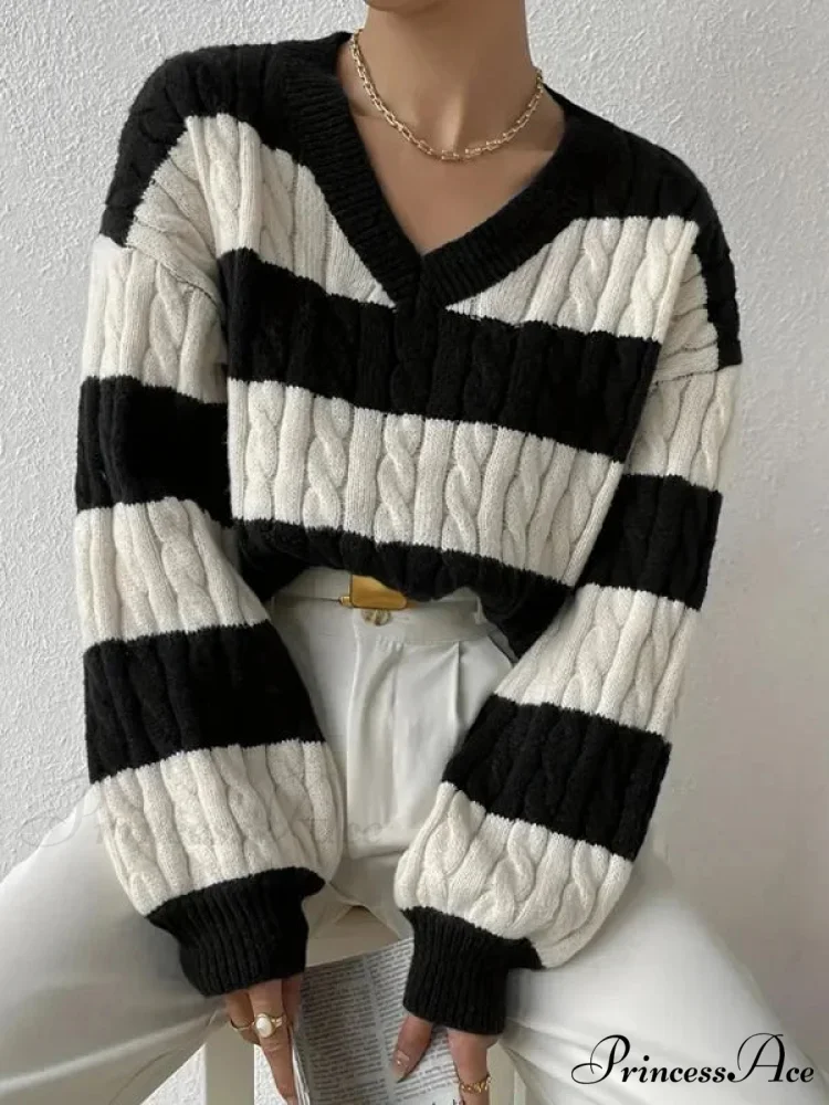 Baggy Knitted V-neck Retro Jumper - Image 7