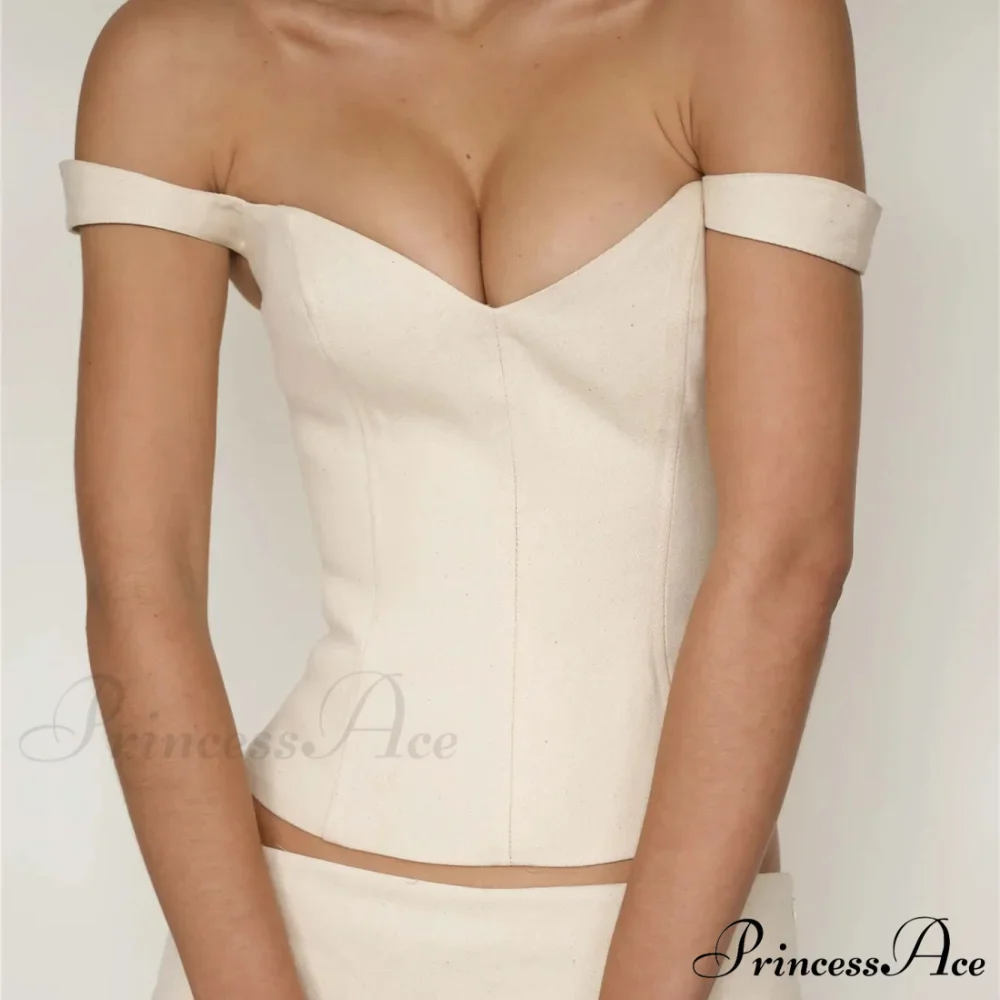 Bare-Shoulder Deep V Crop Top - Image 4