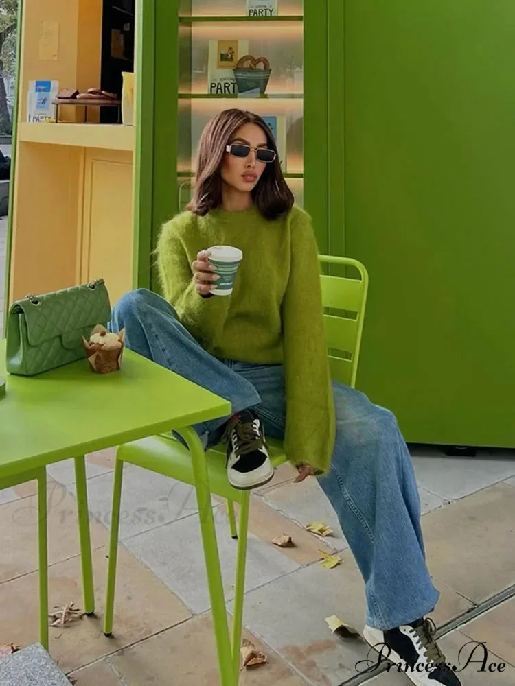 Basic Cashmere Circular Neck Sweater - Image 6