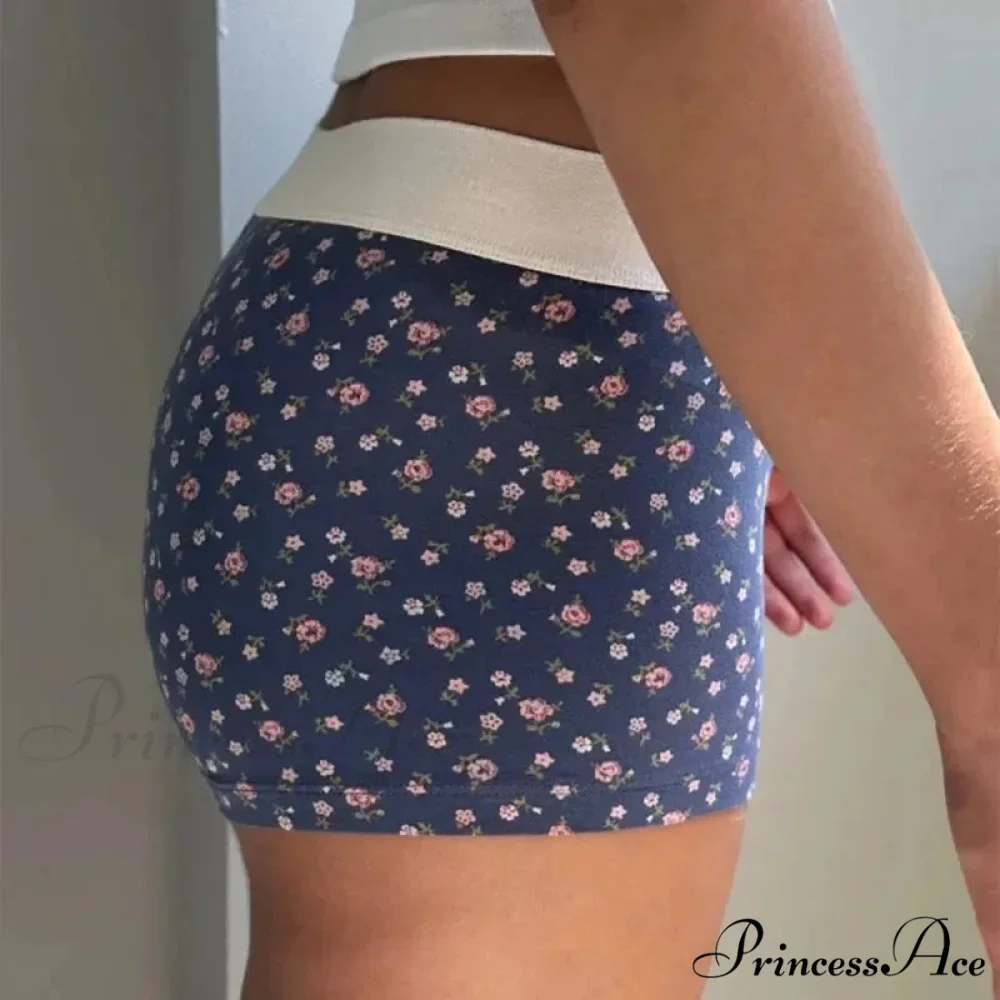 Botanical Button Elastic Lounge Short - Image 4