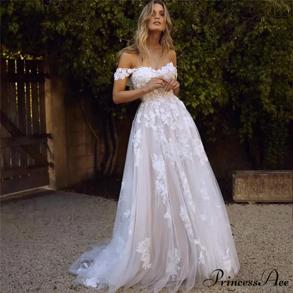 Brief Retro Sleeveless Bridal Gown - Image 2
