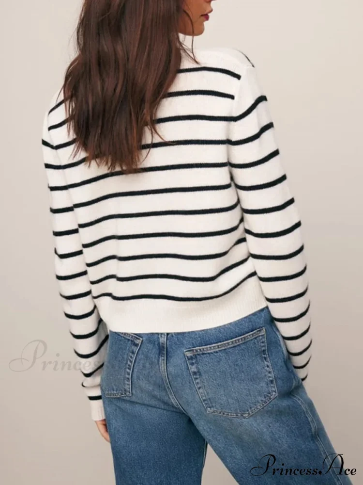 Button-Up Solid Extended Sleeve Informal Soft Knitted Cardigan - Image 2