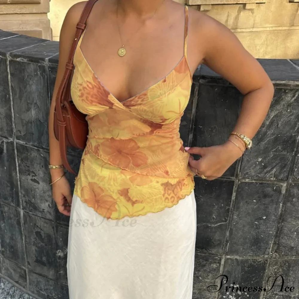 Changeable Frilled Open-Back Crop Top - Image 4