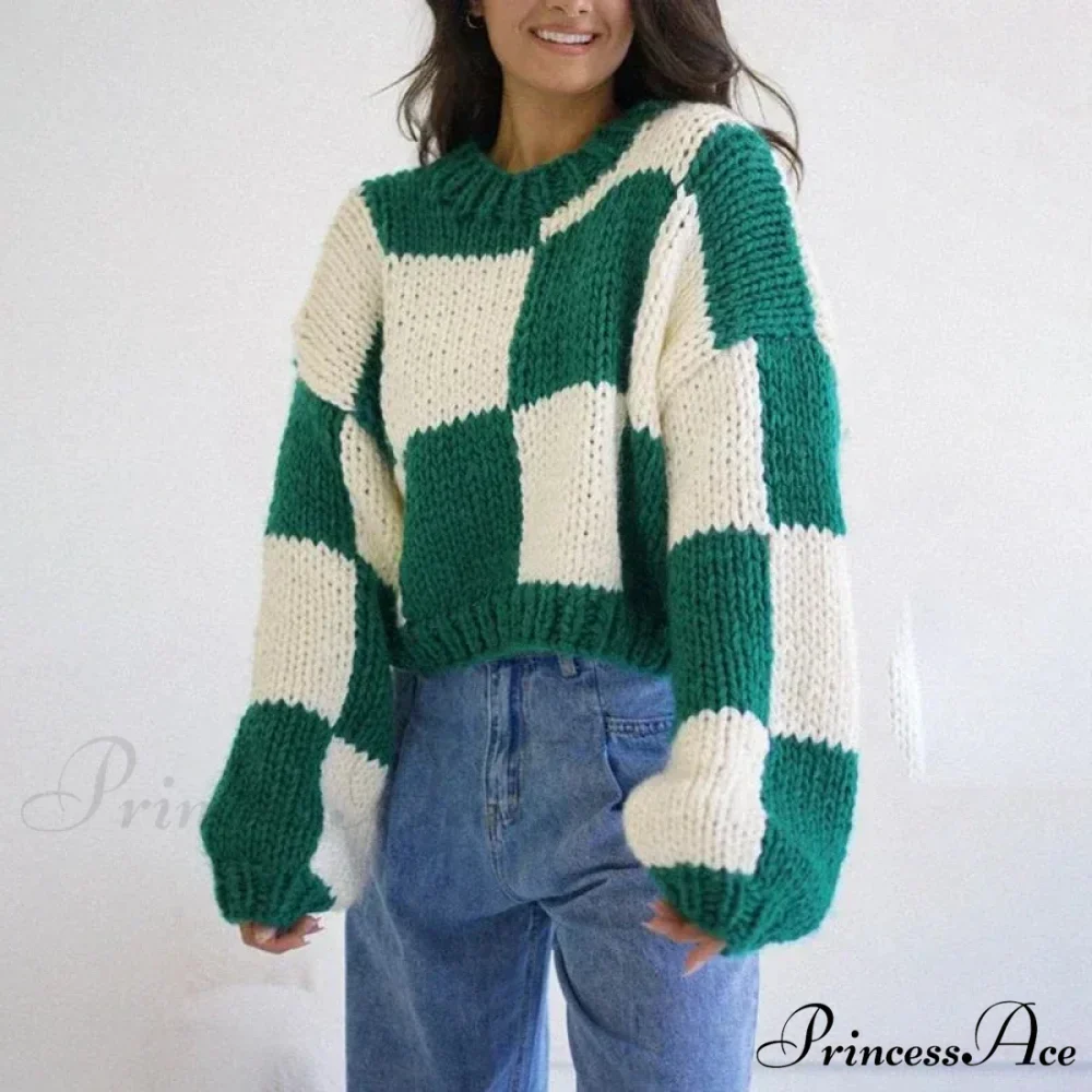 Checkered Pattern Short Cozy Jumper - Image 3