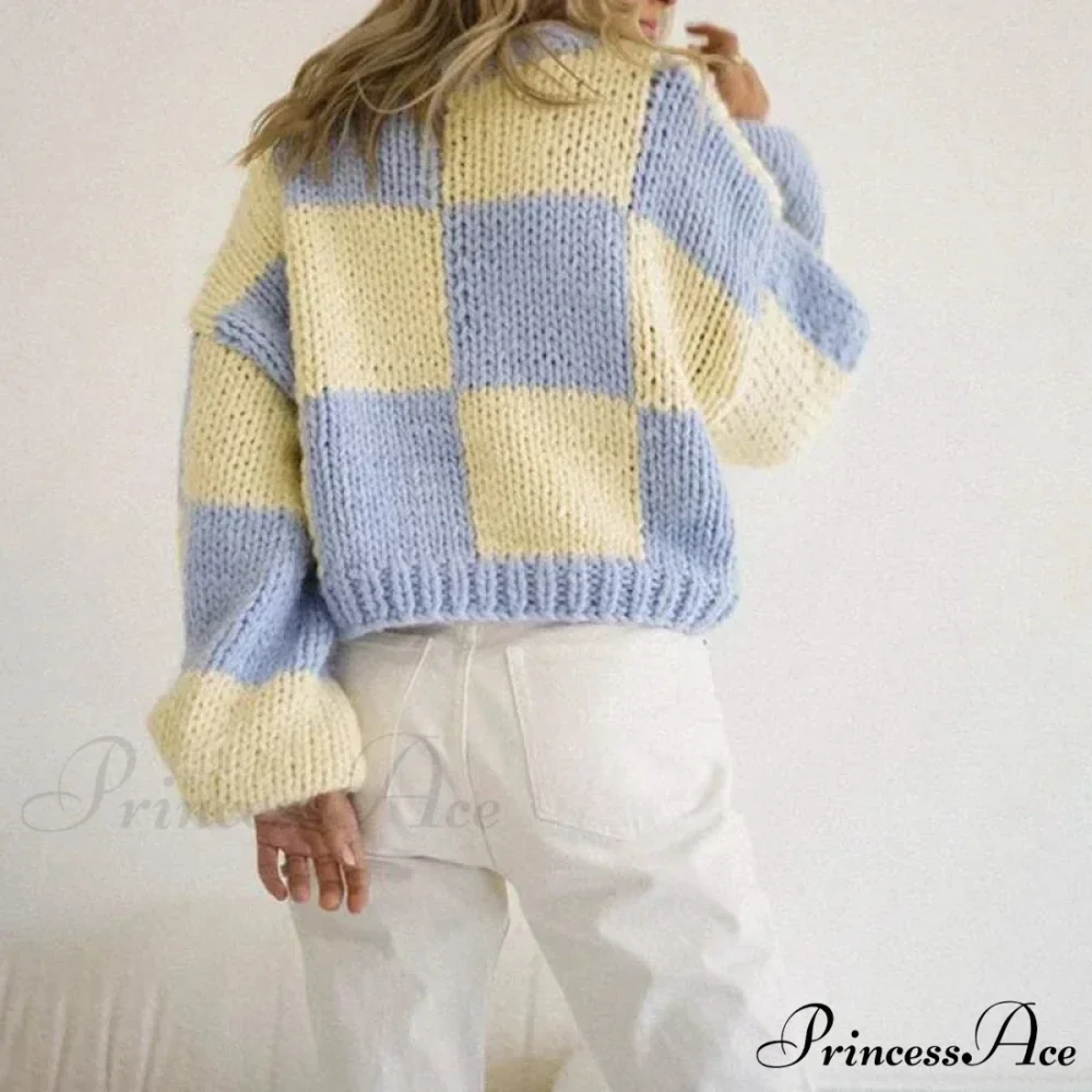 Checkered Pattern Short Cozy Jumper - Image 5
