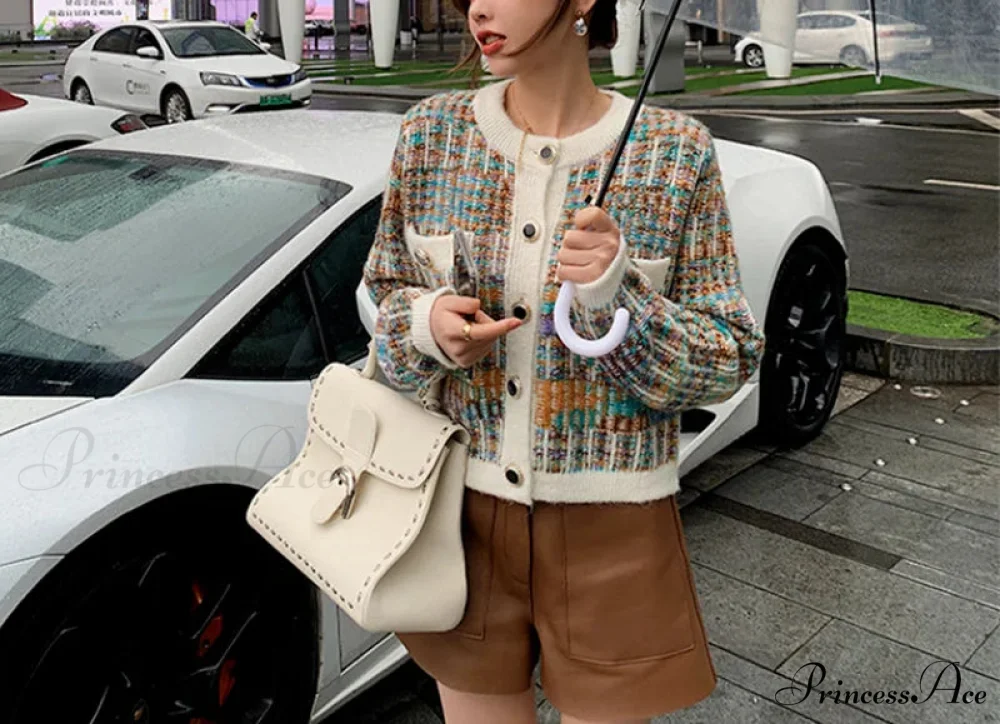 Circular Neck Shade Matching Knitted Fall Cardigan - Image 4