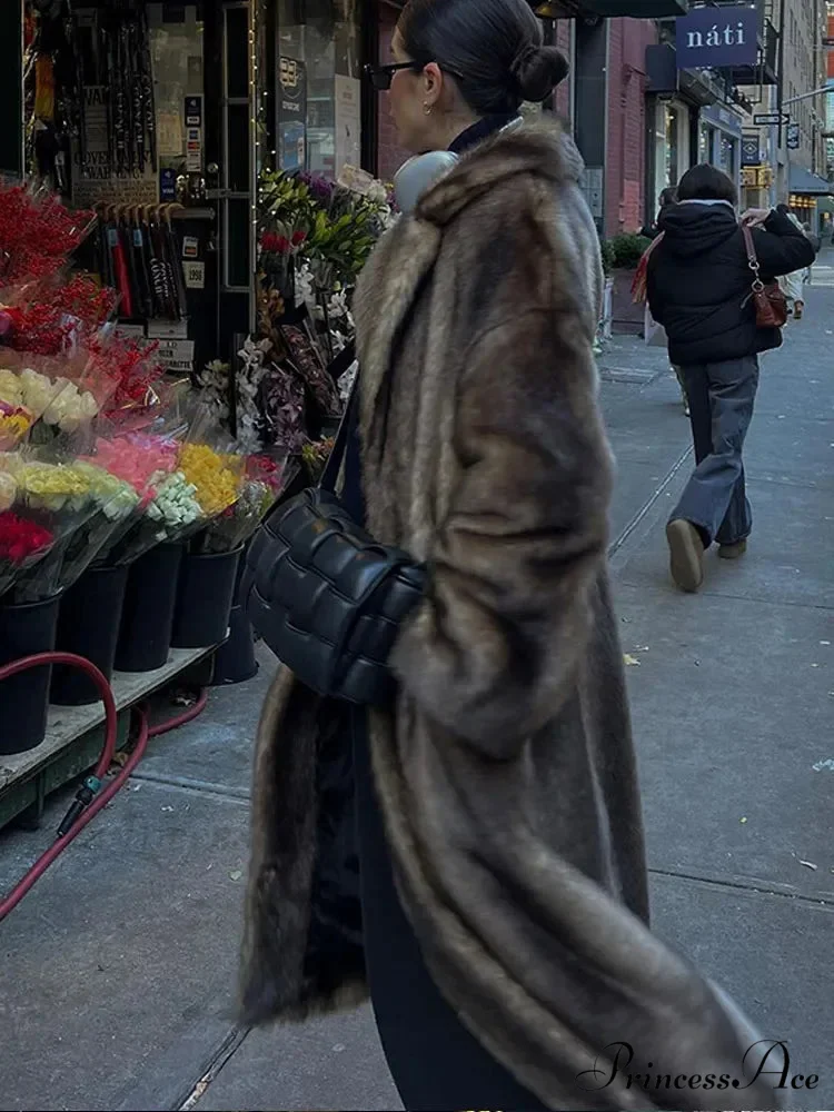 Cold Lapel Baggy Extended Coat - Image 4