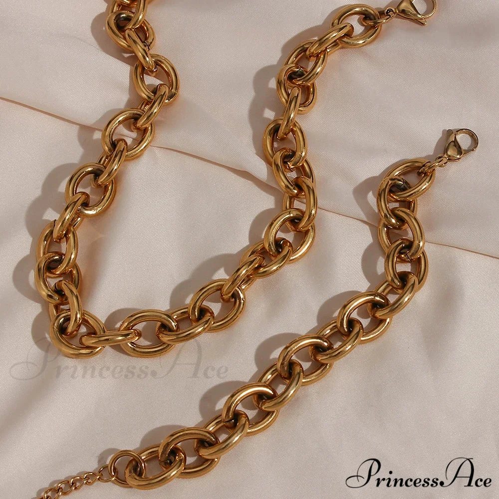 Chunky Chain Necklace - Image 4