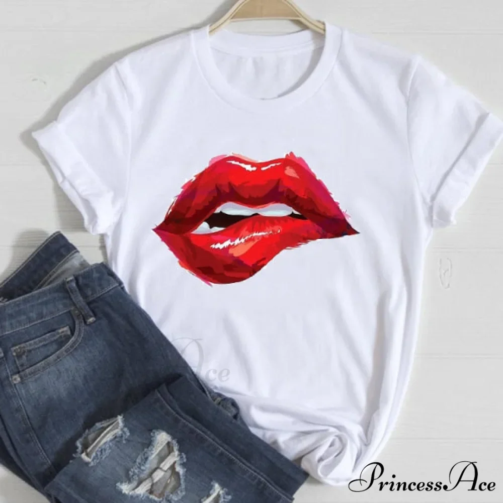 Love Fashion 90s Trend Graphic Tshirt - Image 11