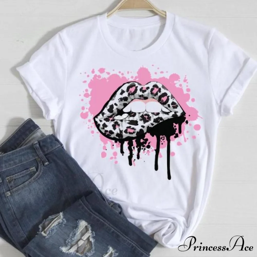 Love Fashion 90s Trend Graphic Tshirt - Image 23