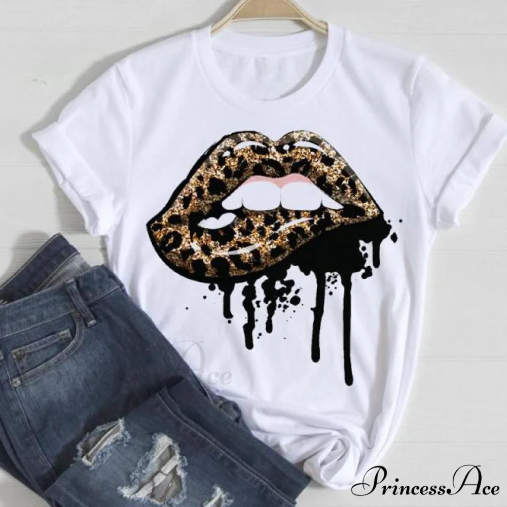 Love Fashion 90s Trend Graphic Tshirt - Image 27