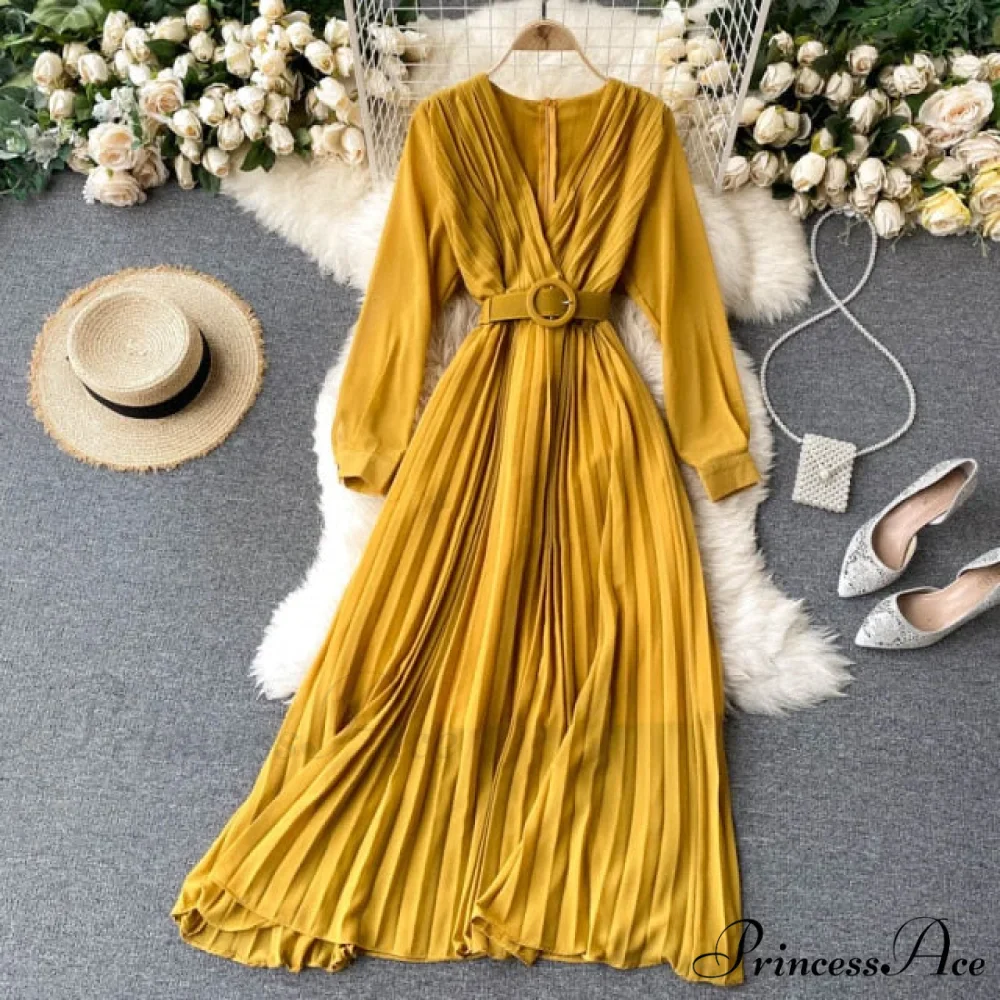 Solid Color Sexy Chiffon Pleated Dress - Image 3