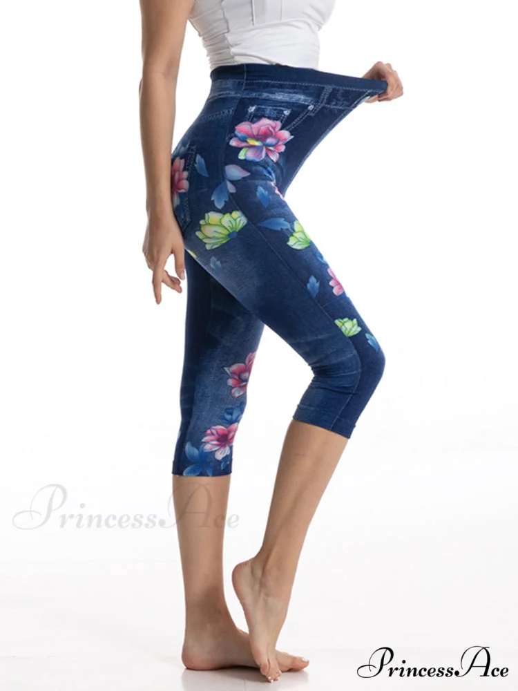 Push Up Flower Printed Capri Pants - Image 2