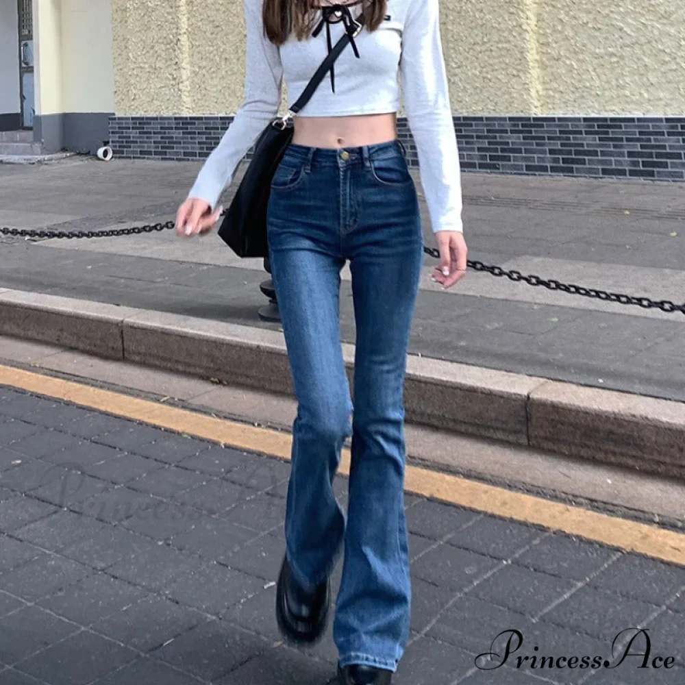Flared Blue Straight Slim Body Jeans - Image 3
