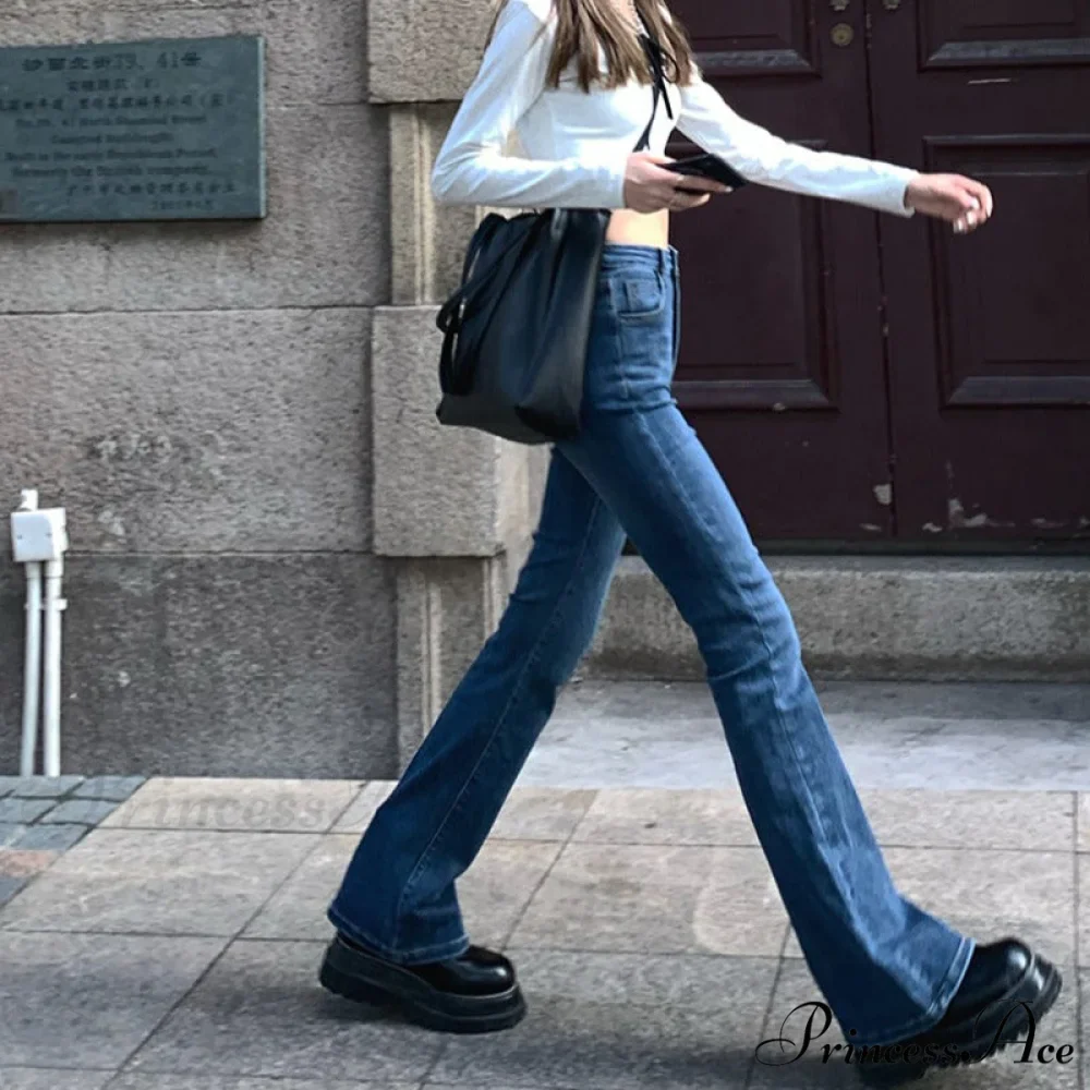 Flared Blue Straight Slim Body Jeans - Image 5