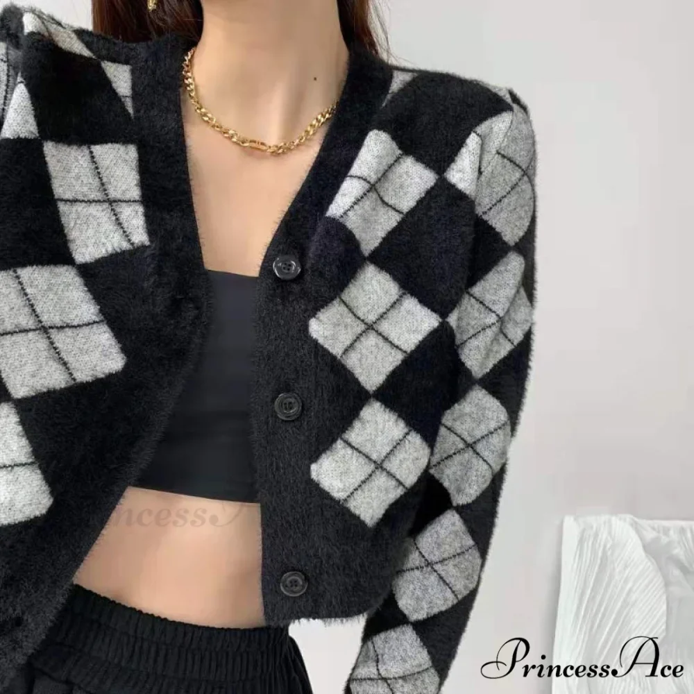Plaid Black White Knitted Cardigan - Image 4