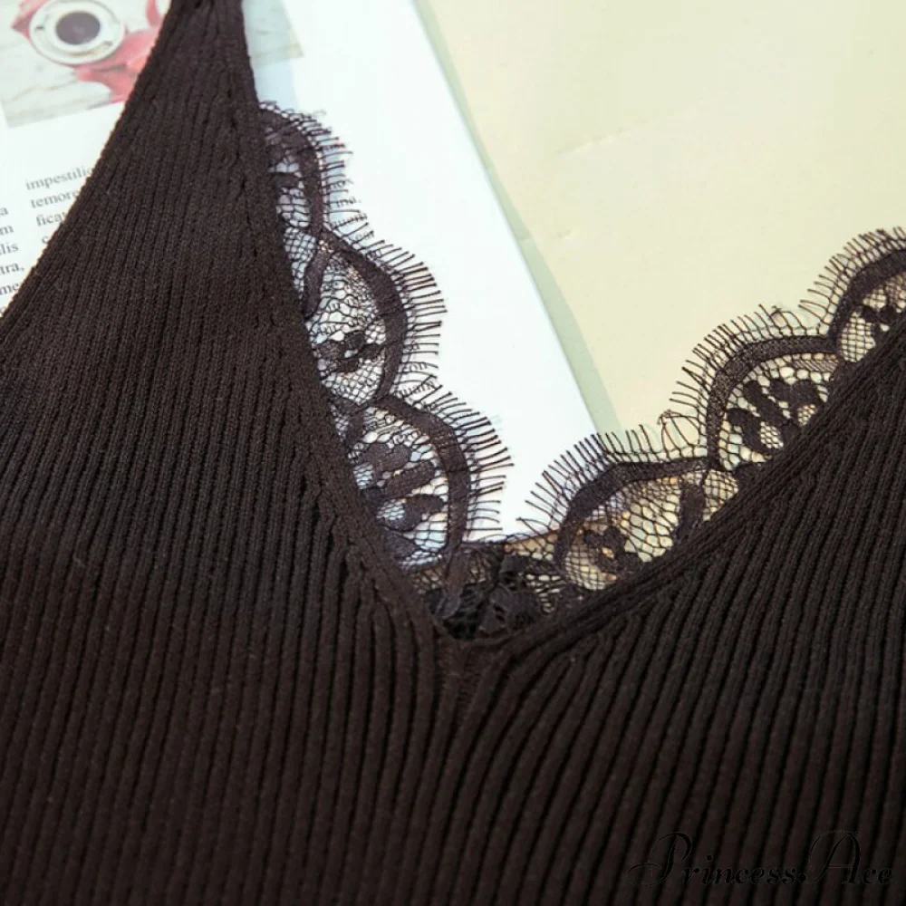 Lace V-neck Solid Knitted Camisoles - Image 5