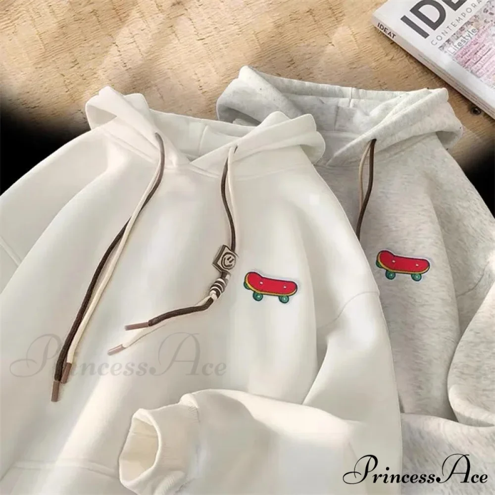 Cute Skateboard Graphic Cotton Fleece Hoodie - Image 2