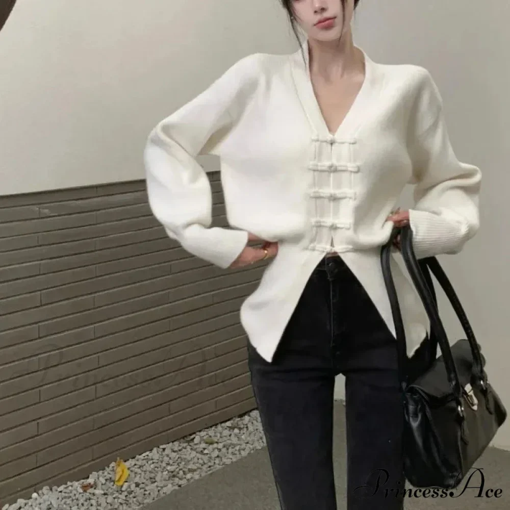 Deep-neck Clasp Lengthy Sleeve Cardigan - Image 5