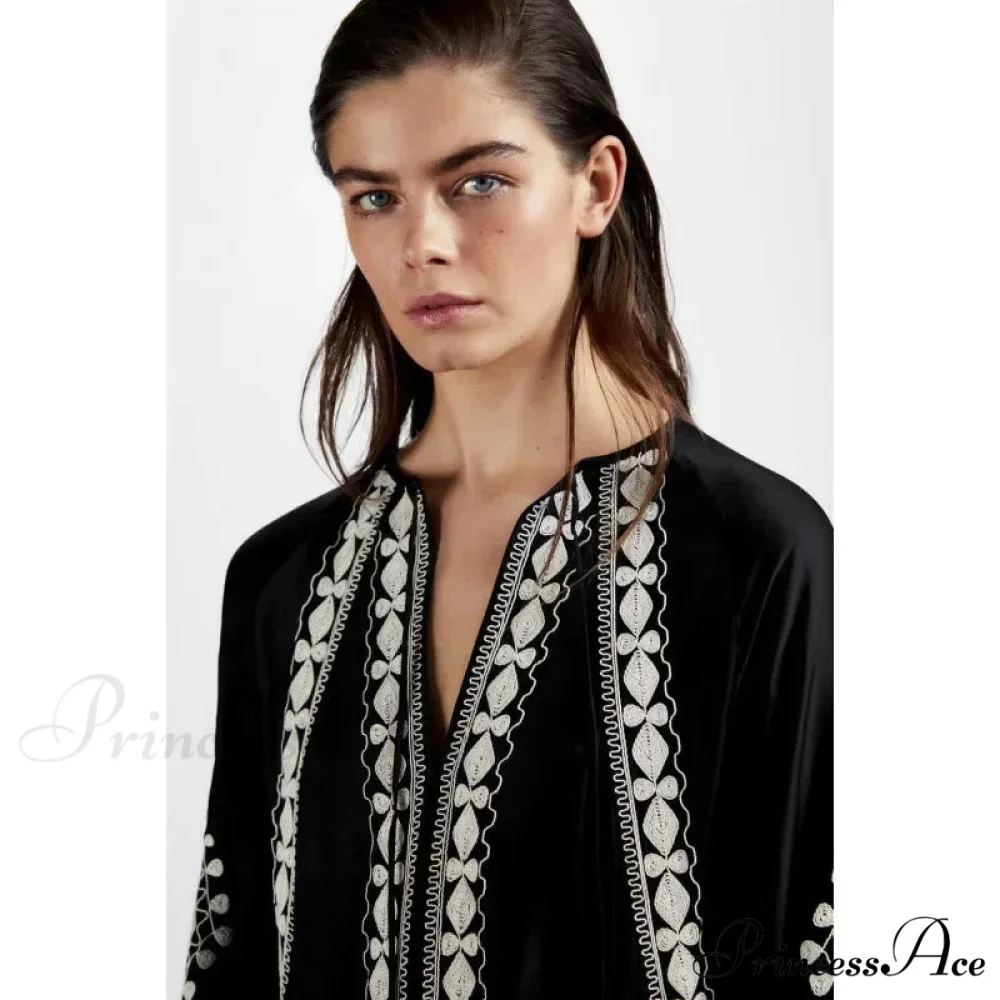 Deep-neck Lantern Sleeve Loose Fit Cotton Bohemian Dress - Image 3