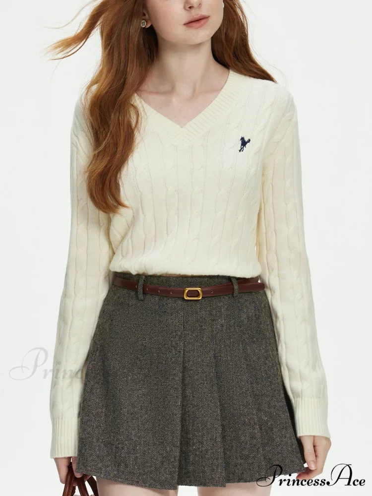 Deep-neck Stitched Coiled Blossom Jumper - Image 5