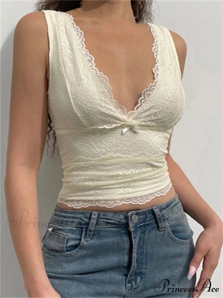 Delicate Flower Slim Plunging Neckline Solid Tank Crop Top - Image 3