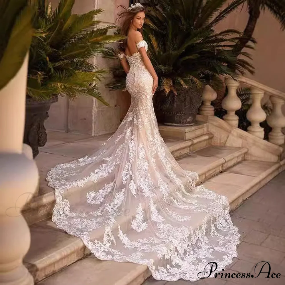 Delicate Mermaid Outdoor Wedding Gown - Image 2