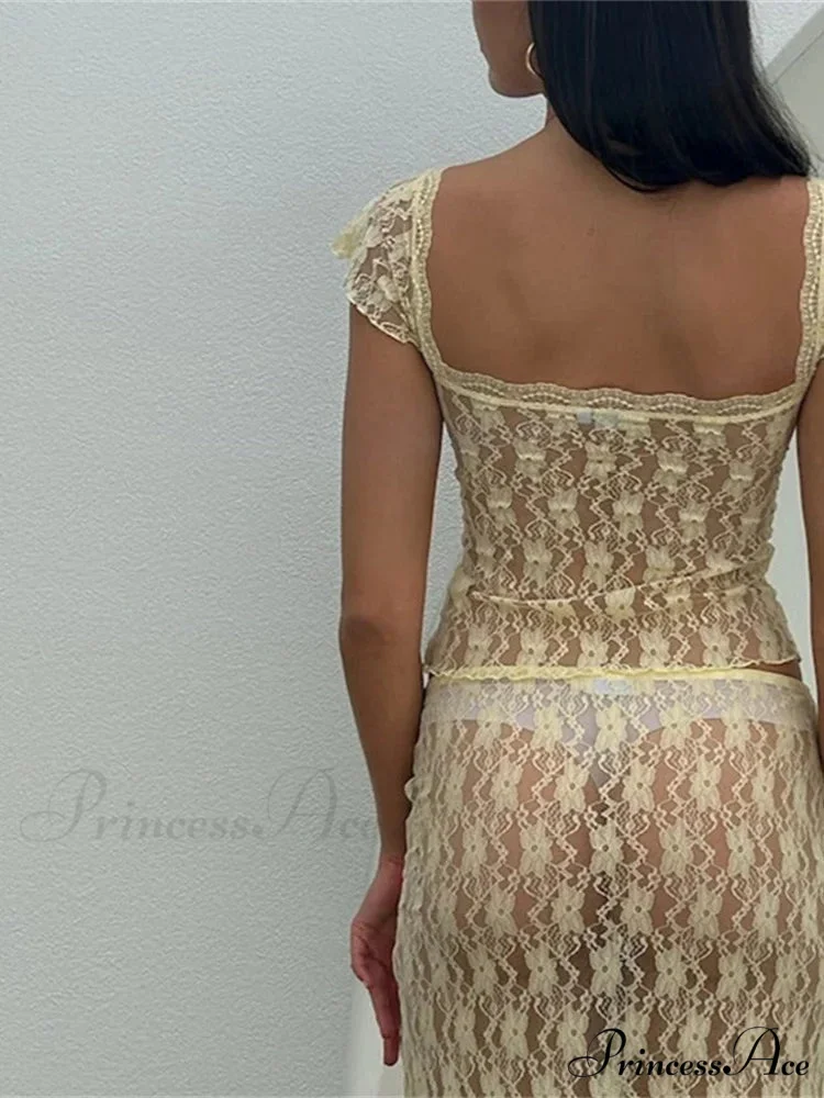 Delicate Short Sleeve V-neck T-shirt and Long Skirt Set - Image 4