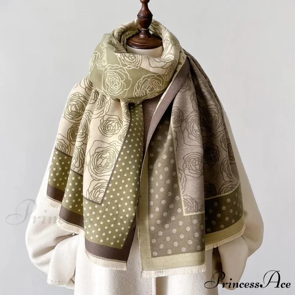 Dense Cover Cashmere Pattern Scarf - Image 4