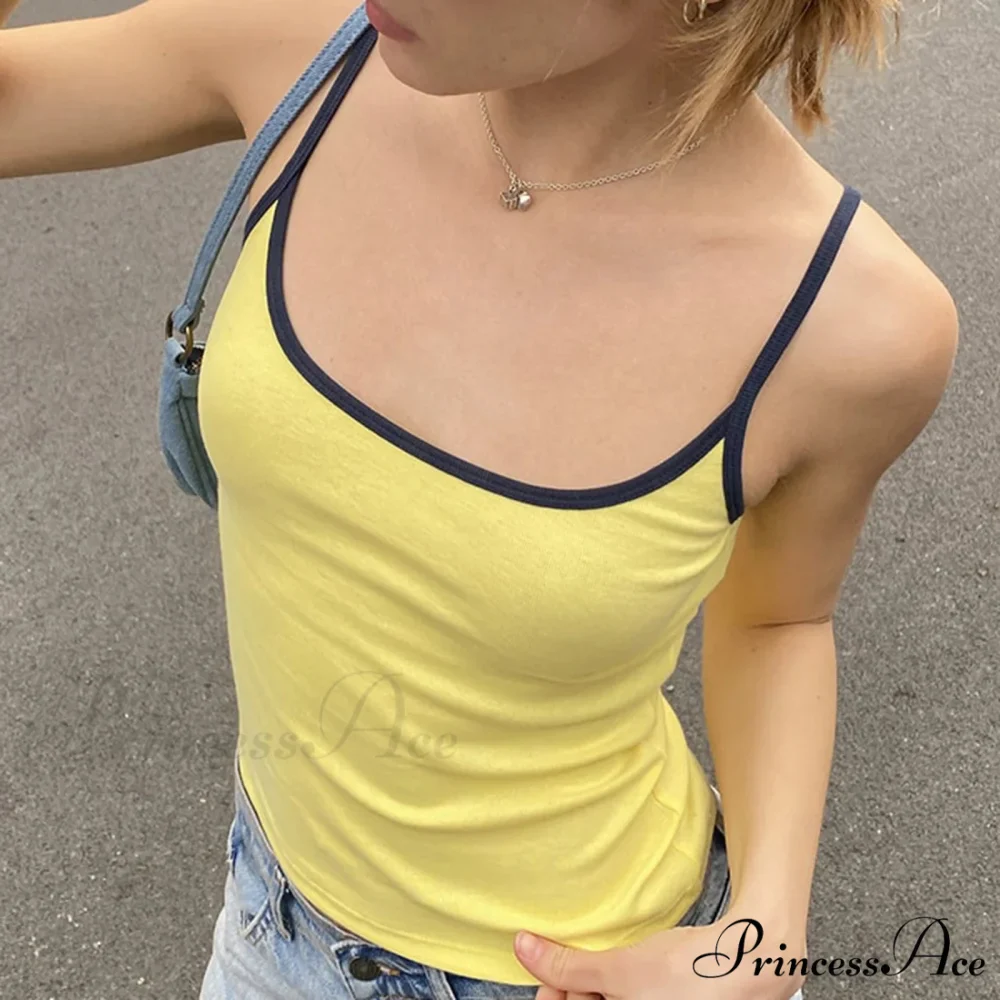 Differentiate Border Scoop Crop Top