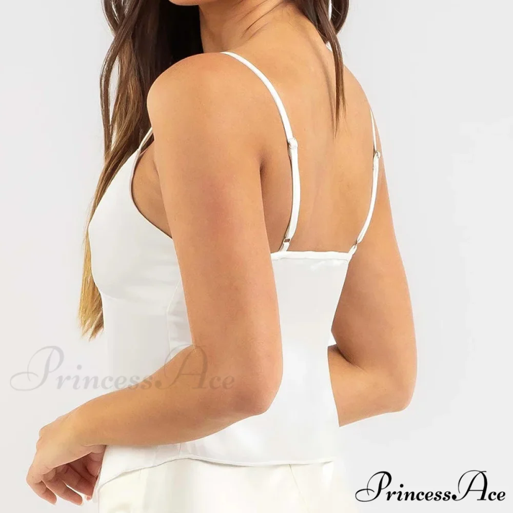 Divided Hem Gathered V-Neck Crop Top - Image 5