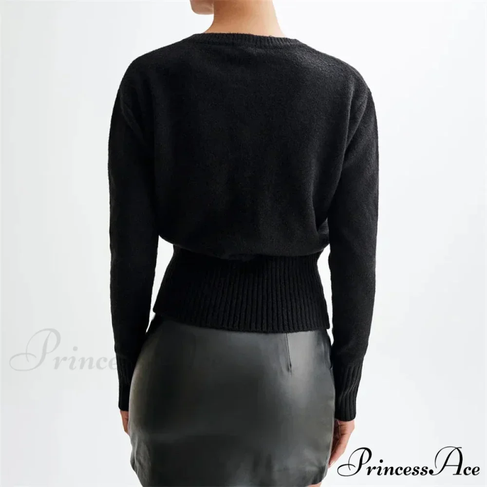 Durable Circular Neck Solo Buttoned Turn-of-the-Century Style Knitted Cardigan - Image 4