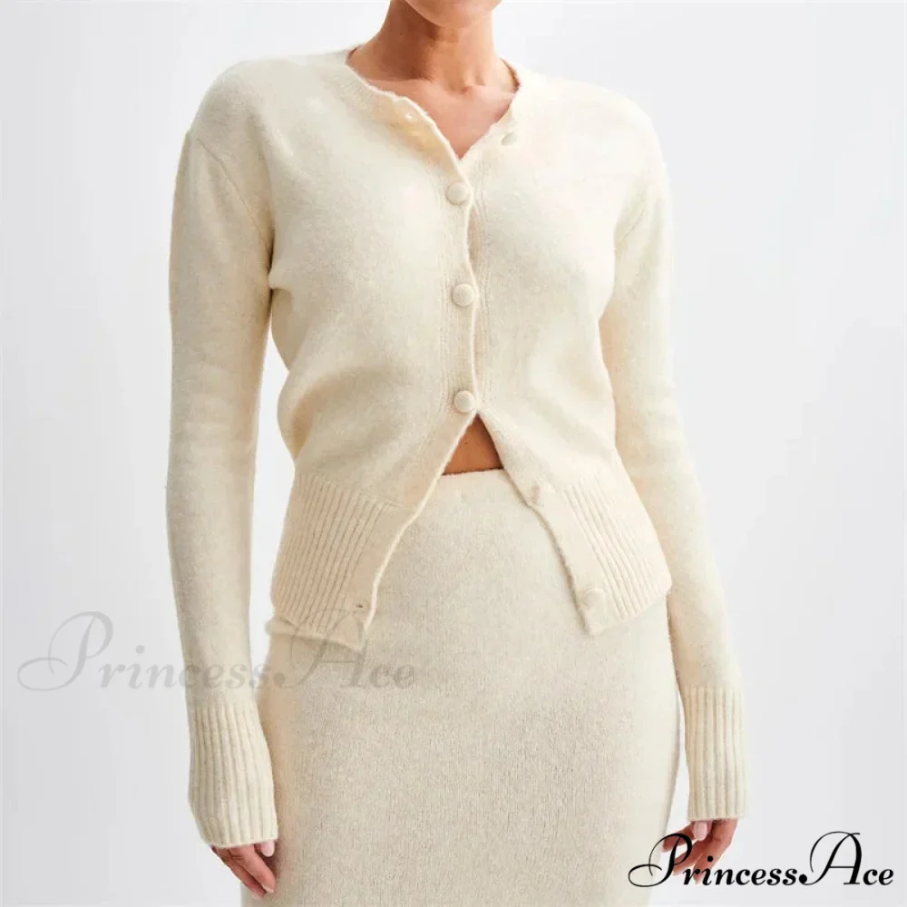 Durable Circular Neck Solo Buttoned Turn-of-the-Century Style Knitted Cardigan - Image 5