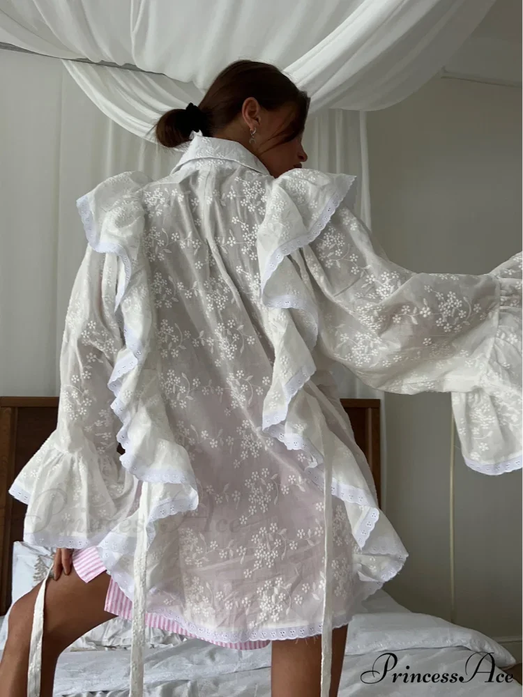 Empty Out Lotus Leaf Border White Blouse - Image 2
