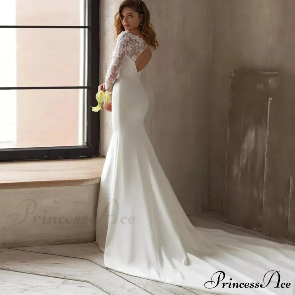 Extended Sleeve U-Shaped Mermaid Wedding Gown - Image 2