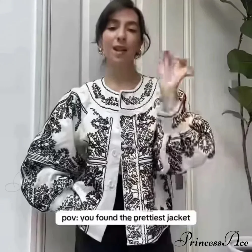 Fabric Flowery Stitch Lantern Sleeve Boho Jacket - Image 3