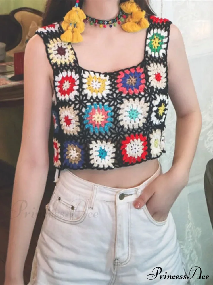 Flower Patterned Empty Crochet Knitted Crop Top - Image 4