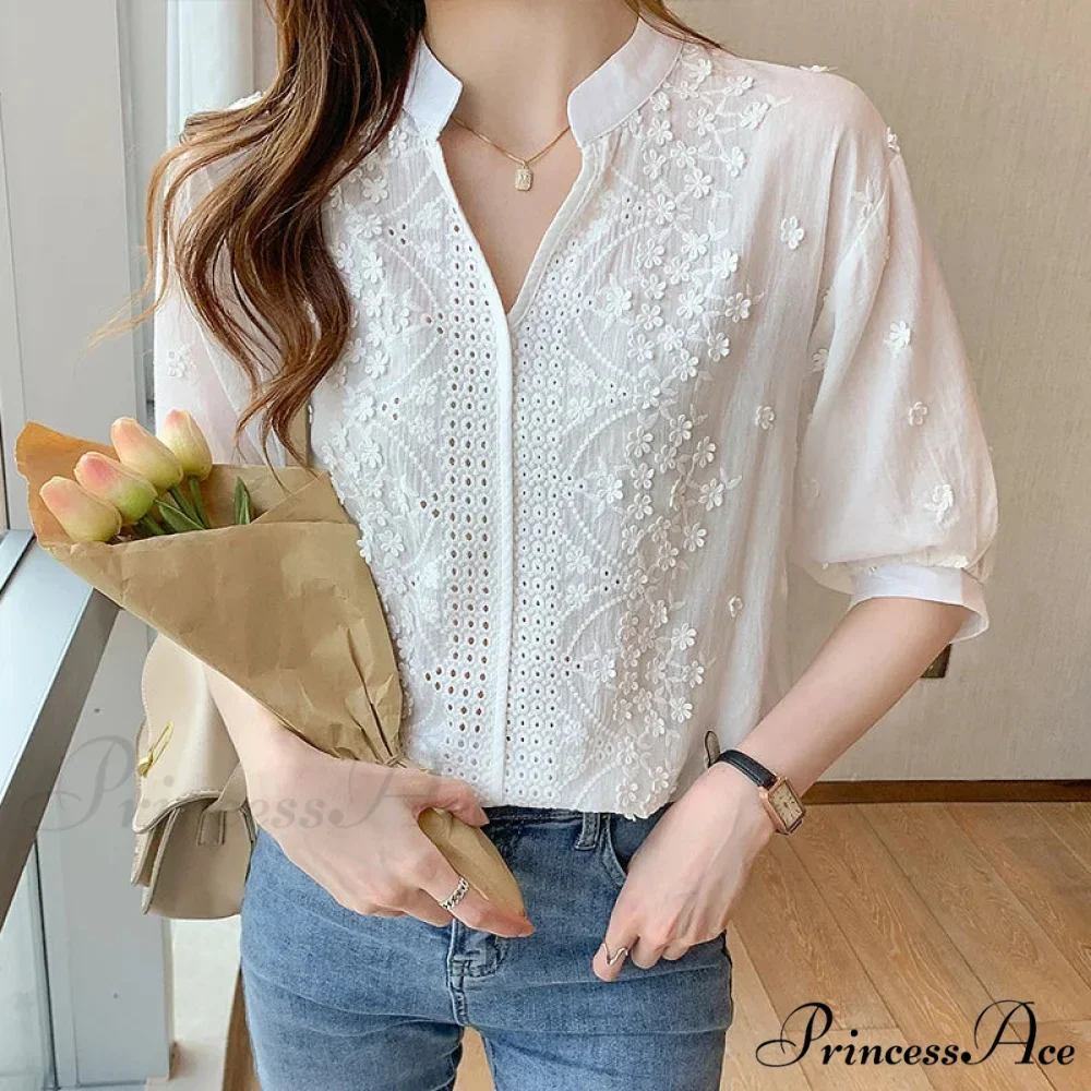 Flower Stitching Lace Hollow V-neck Blouse - Image 3