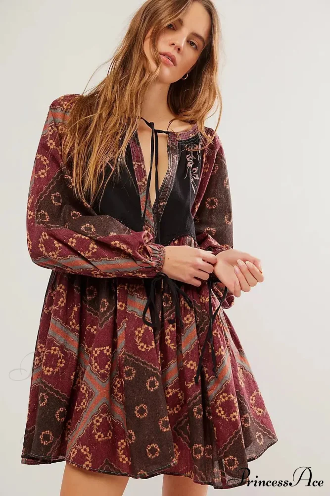 Flowy Flower Bohemian Short Dress - Image 11