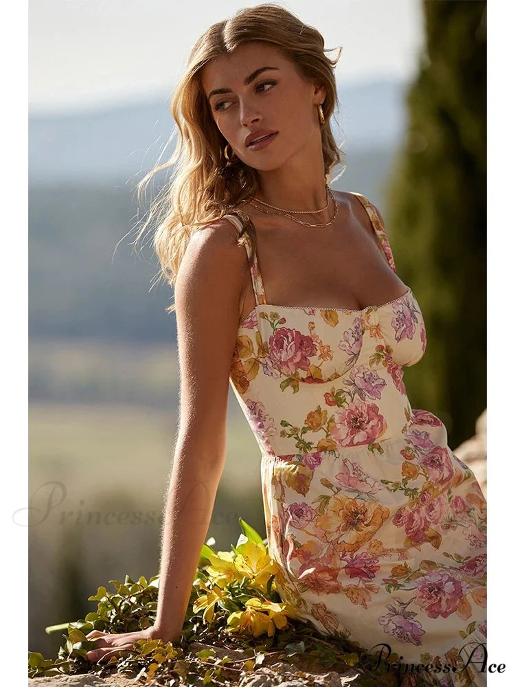 Form-fitting Flared Holiday Dress - Image 2