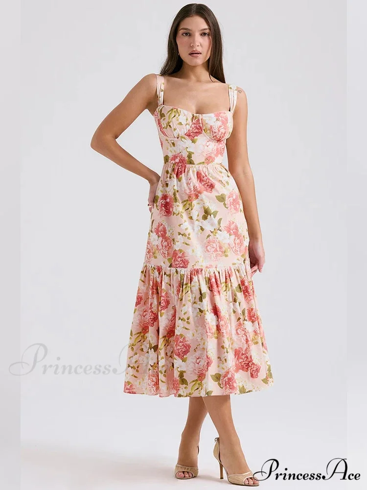 Form-fitting Flared Holiday Dress - Image 7