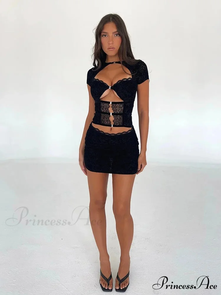 Gathering Slender Bodycon Holiday Dress - Image 4