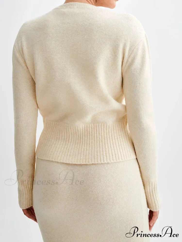 Grooved Lengthy Sleeve Button Cardigan - Image 2