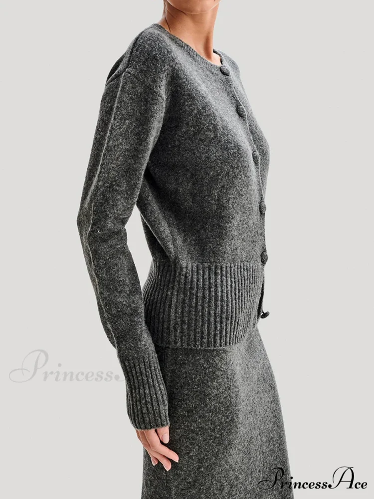 Grooved Lengthy Sleeve Button Cardigan - Image 3
