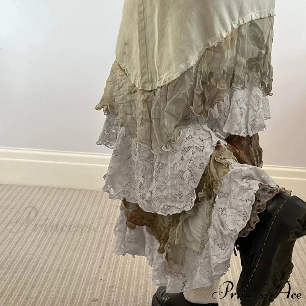HEYounGIRL Y2K Aesthetic Lace Tiered Irregular Skirt Mori Girl
Modified Title: YOUNGIRL Y2K Aesthetic Lace Layered Uneven Skirt Mori Girl - Image 3