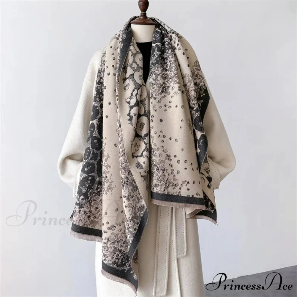 High-end Brand Cashmere Floral Scarf - Image 6